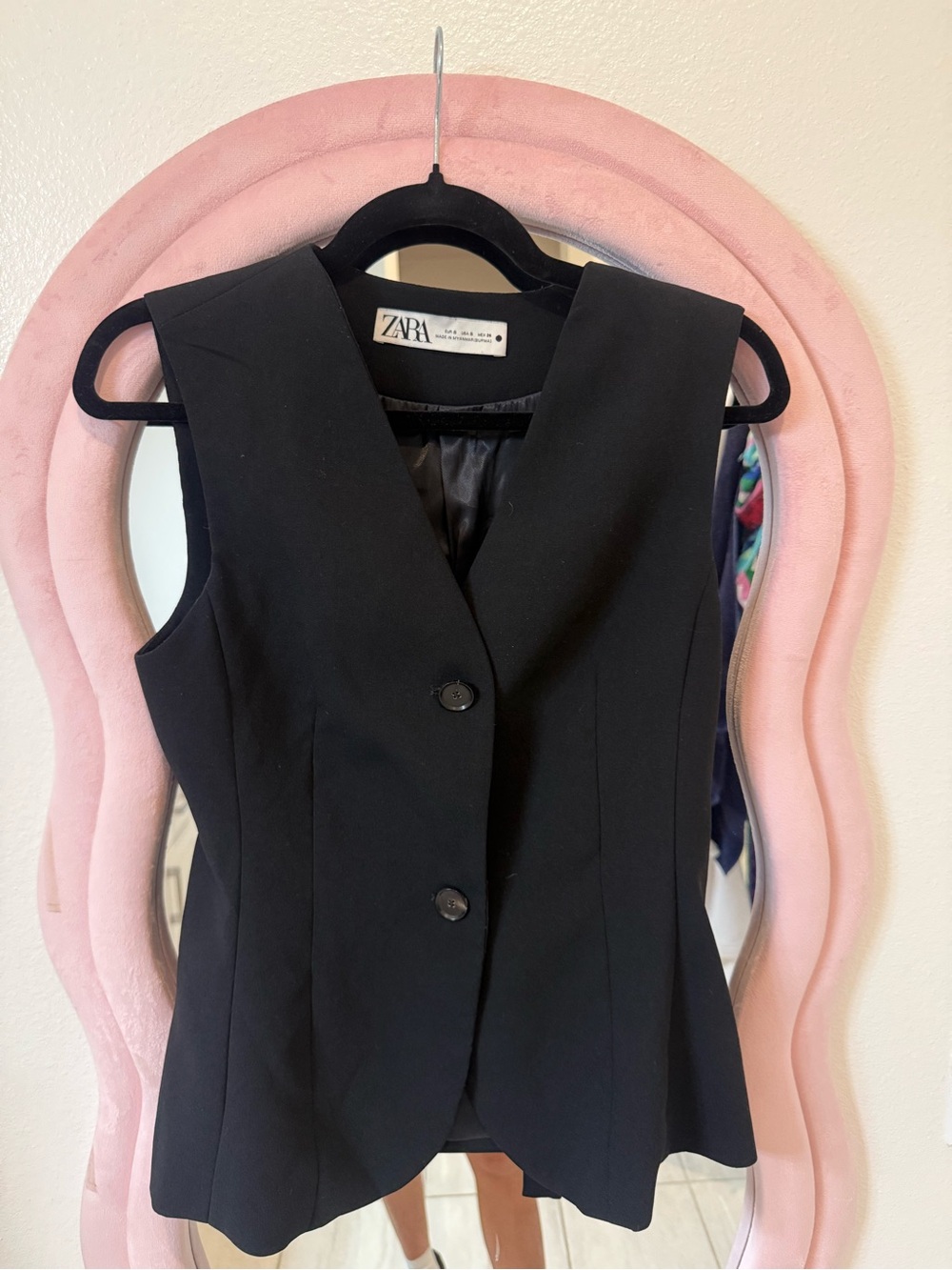 Zara Black Sleeveless Buttoned Blazer Vest